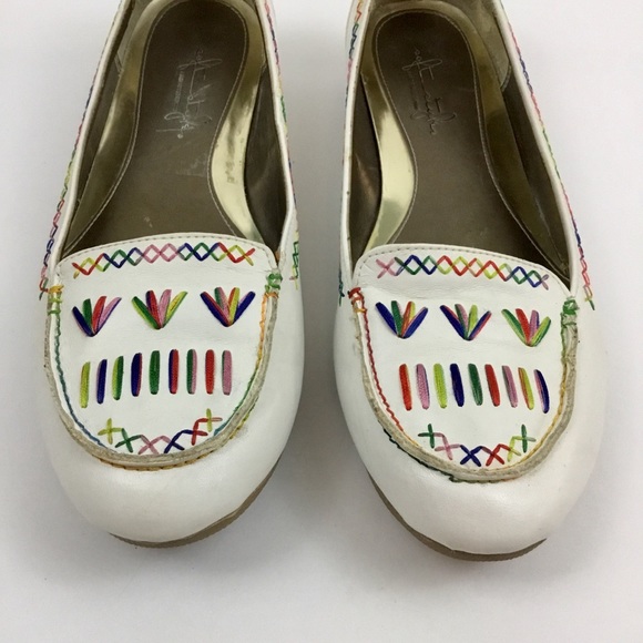 Soft Style Hush Puppies Embroidered Stitched Flats - Picture 4 of 8
